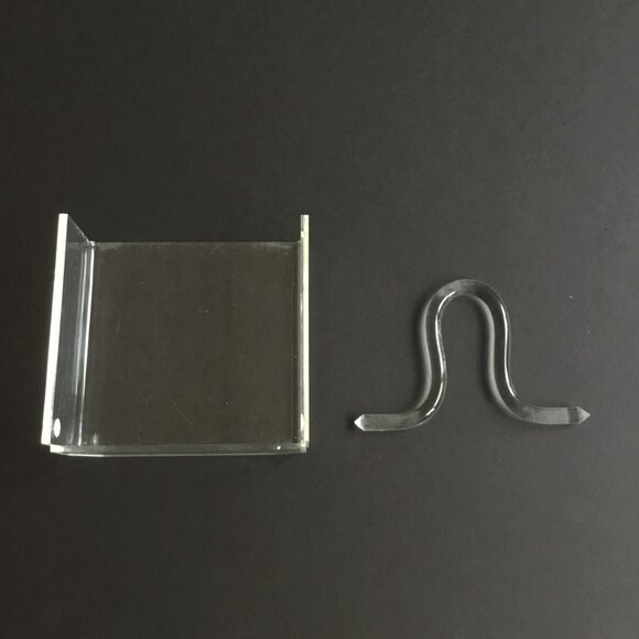 Vintage Mid-Century Modern Bent Lucite Clear Plastic Napkin Holder As-Is - Picture 14 of 14